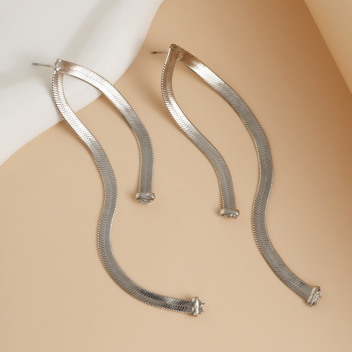 Silver Serpent Line Drop Earrings – Textured Wave Long Tassel Design for Women
