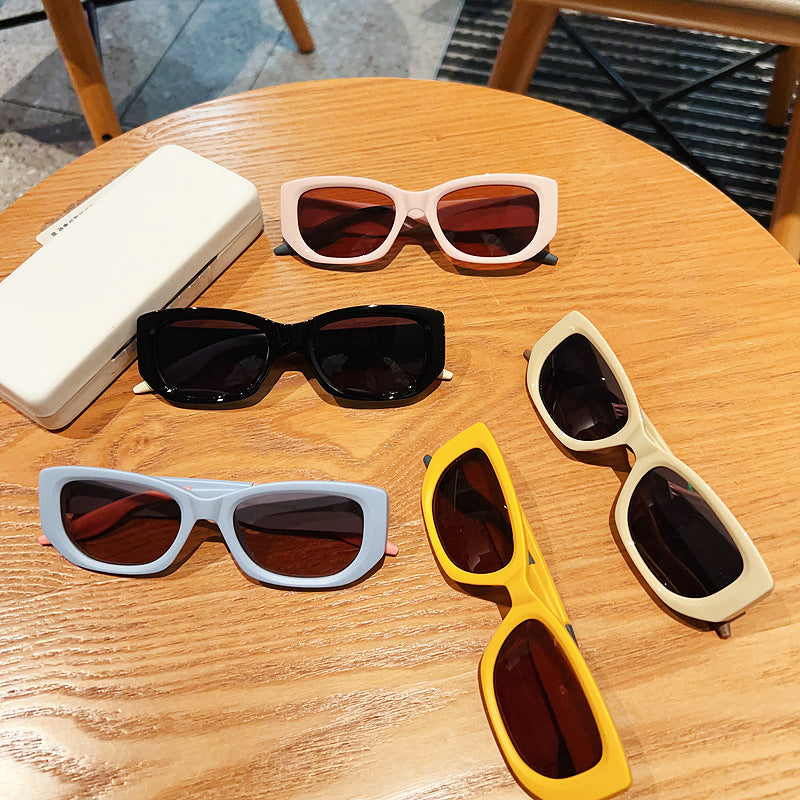 Square Sunglasses for Women – UV400 Blue Retro Fashion Shades for Round Faces