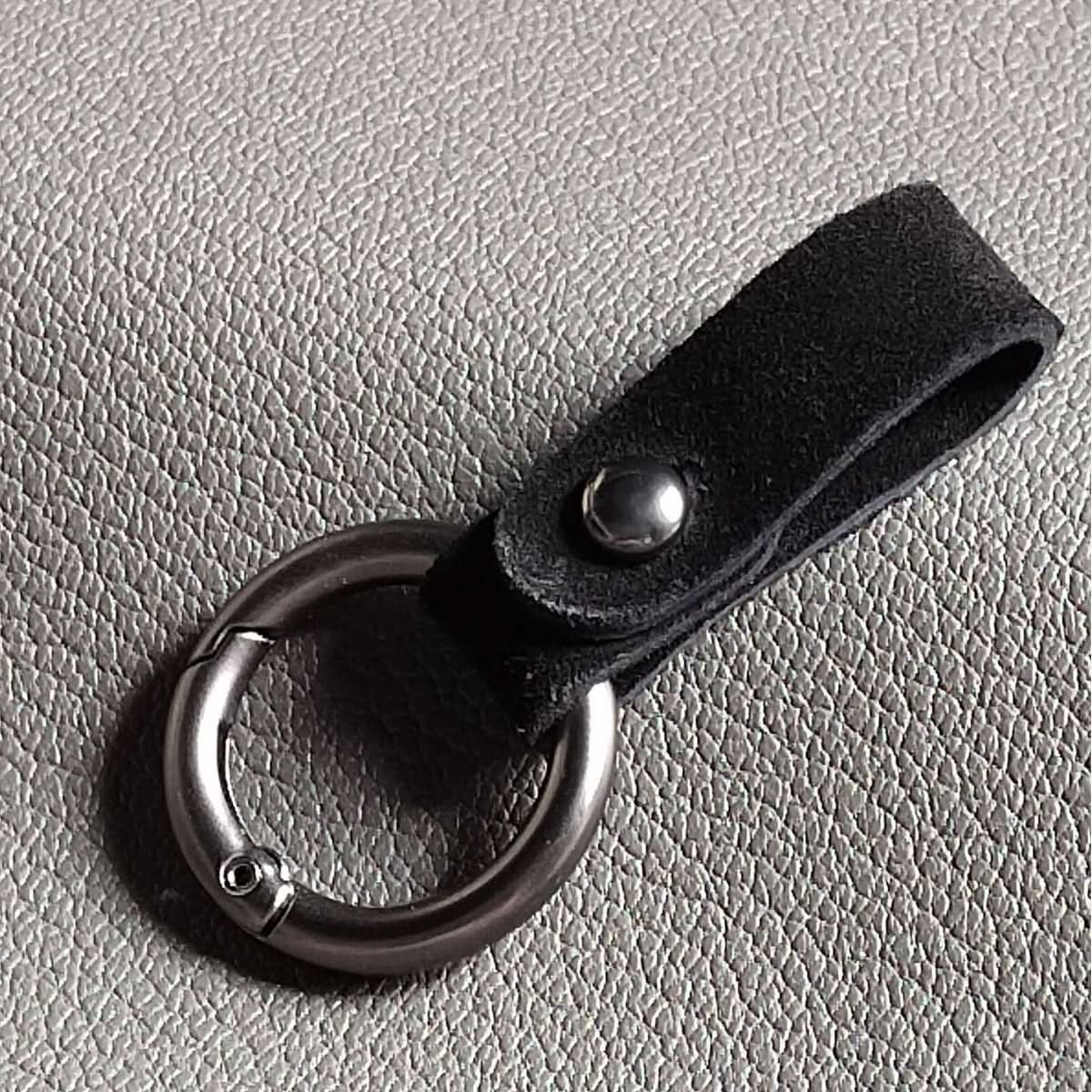 Premium Leather Keychain – Vintage Keyring