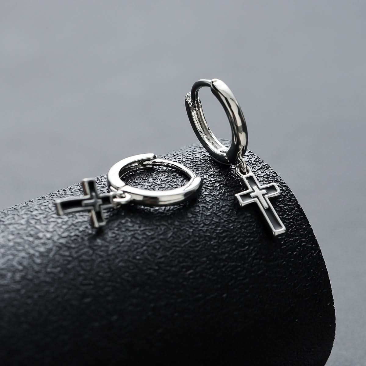 Men’s Retro Cross Earrings – High-End Dangle Hoop Earrings