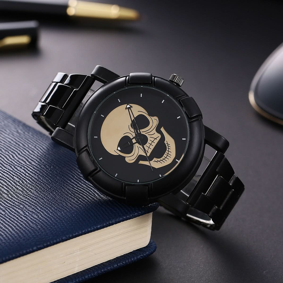 Men’s Skull Quartz Watch, Steel Band