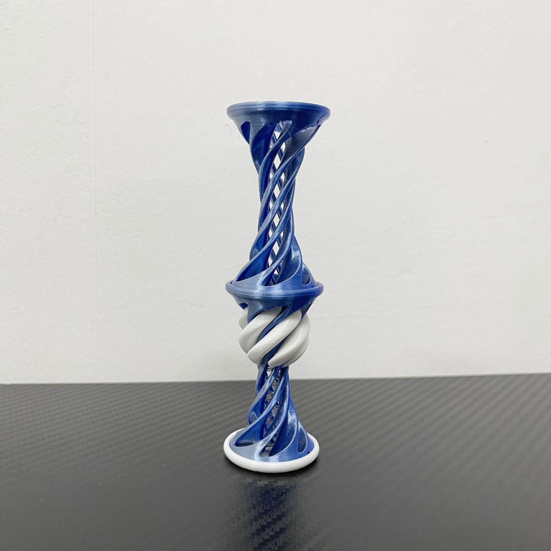 3D Printed Spiral Bounce Toy – Stress Relief & Office Desk Ornament