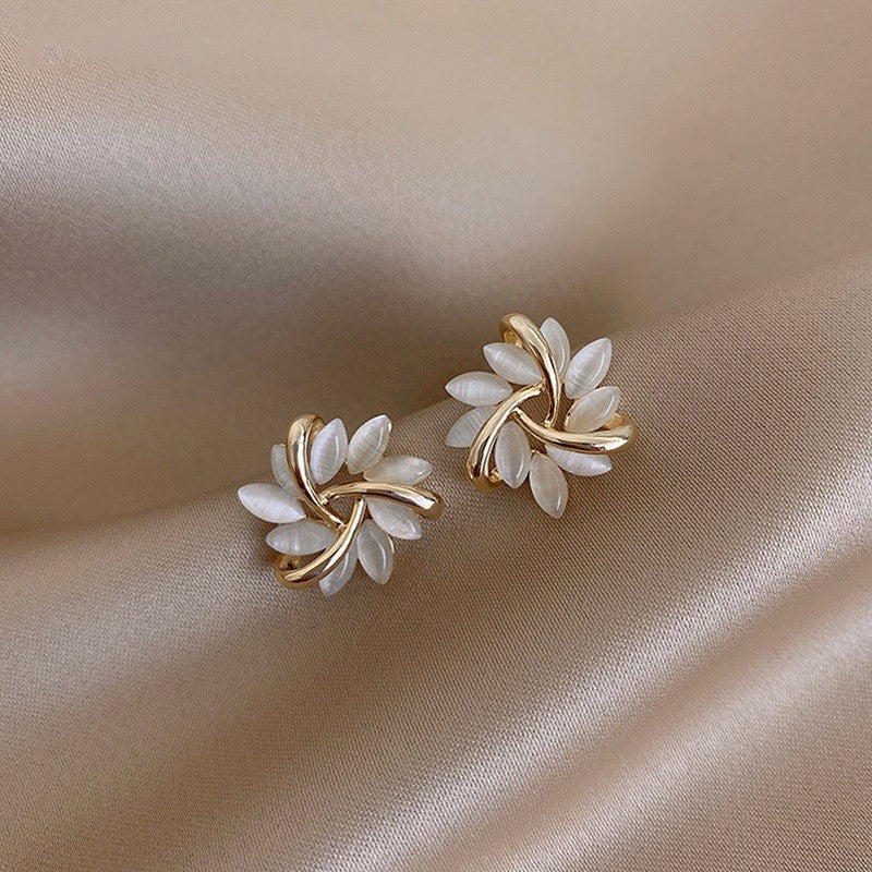 Elegant Petal Leaf Earrings for Women – Korean Style Fashion Jewelry