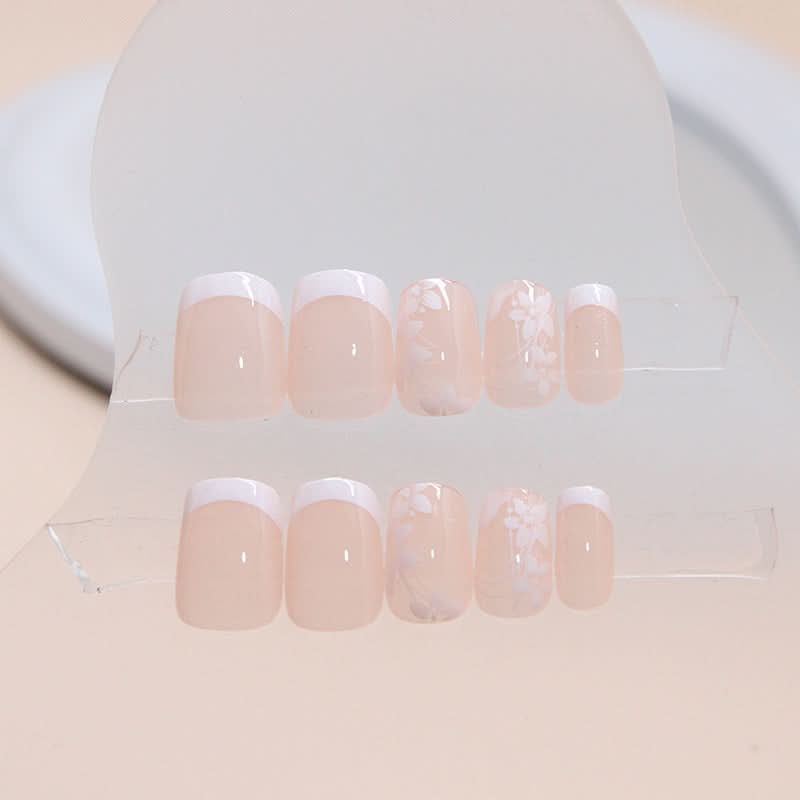 Simple Short White Flower Nail Art – Cute & Sweet Wearable False Nails