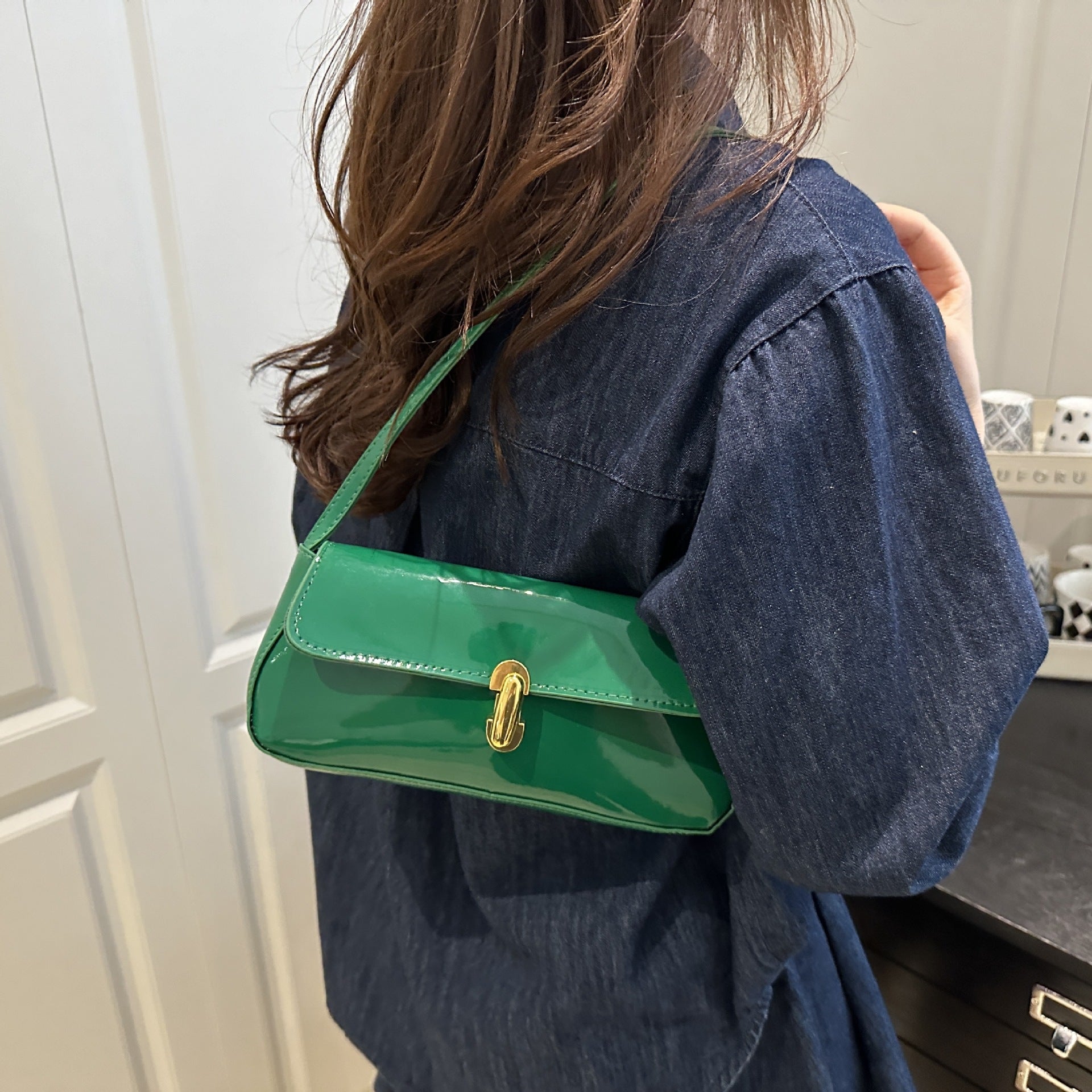 Women's Small Shoulder Bag – Retro French-Style Armpit Bag with Lock Closure