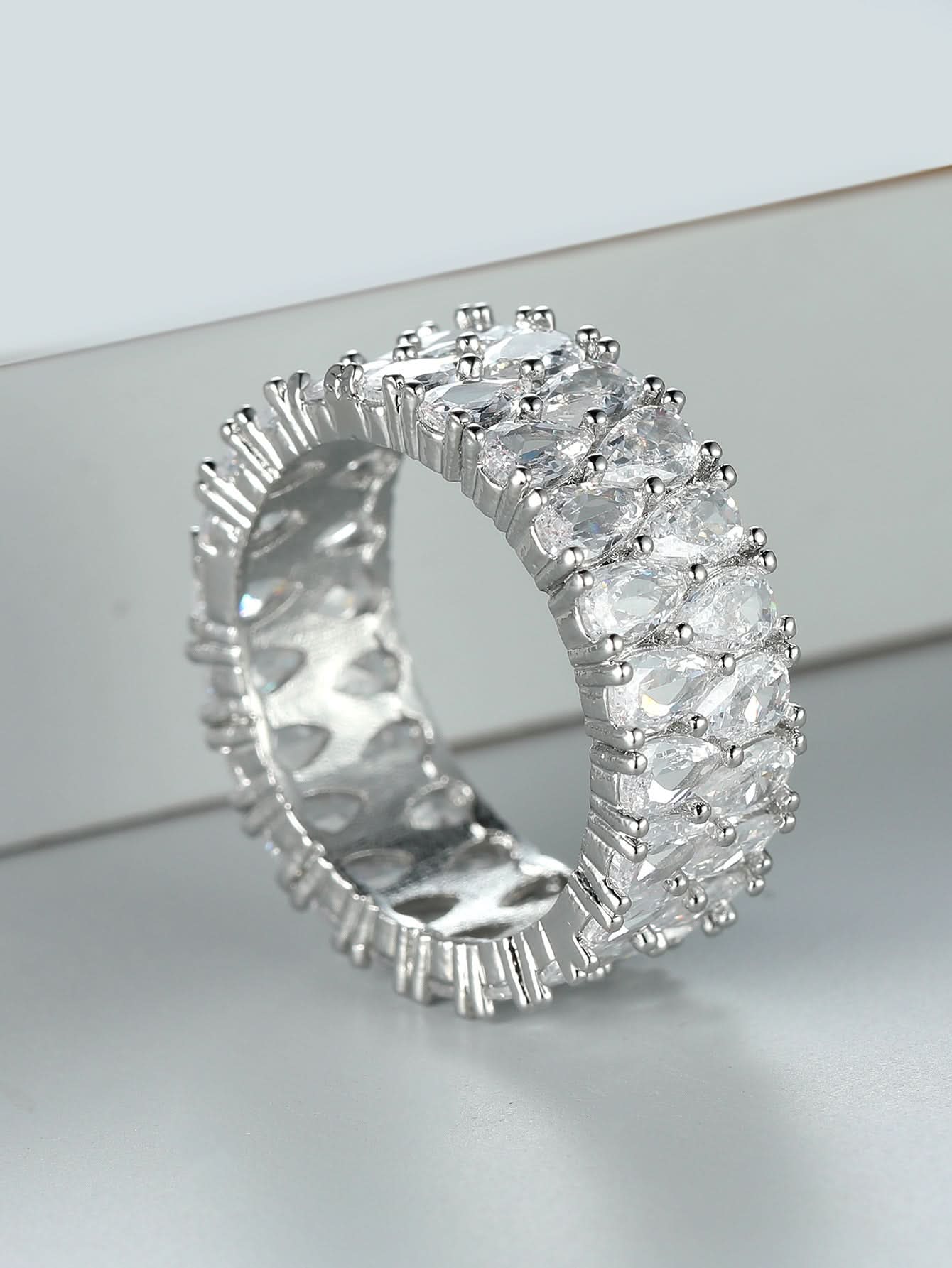 Double Row Round Drop Fashion Ring