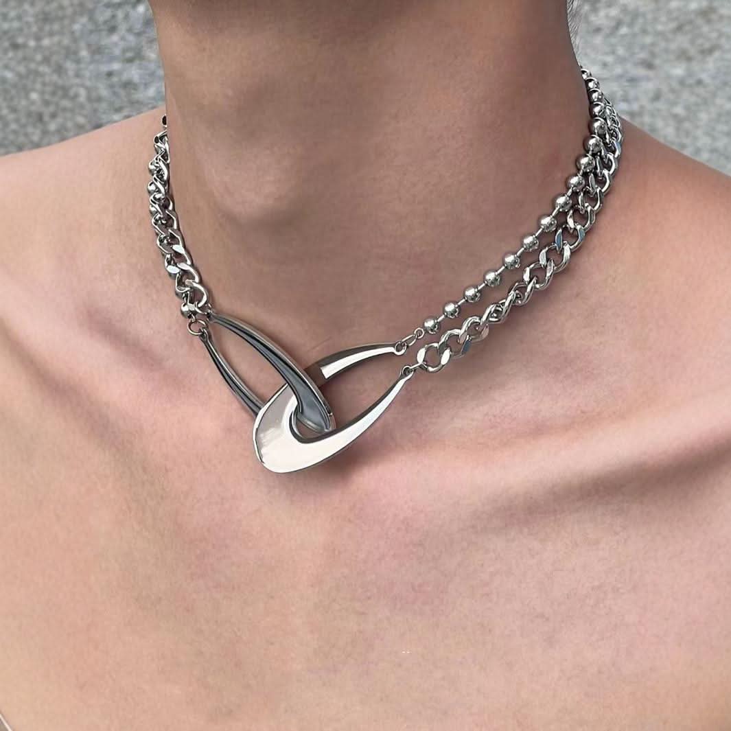 Silver Asymmetrical U-Shape Metal Clavicle Necklace