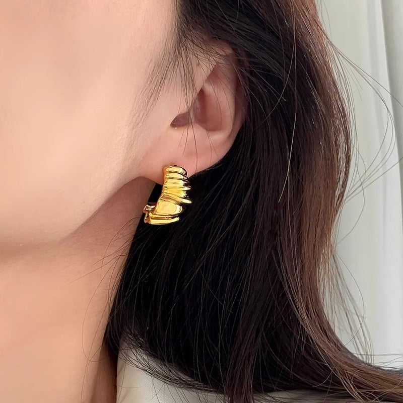 Twisted Wavy Stud Earrings – Elegant Wave Design, Women’s Jewelry with Push Post Clasp