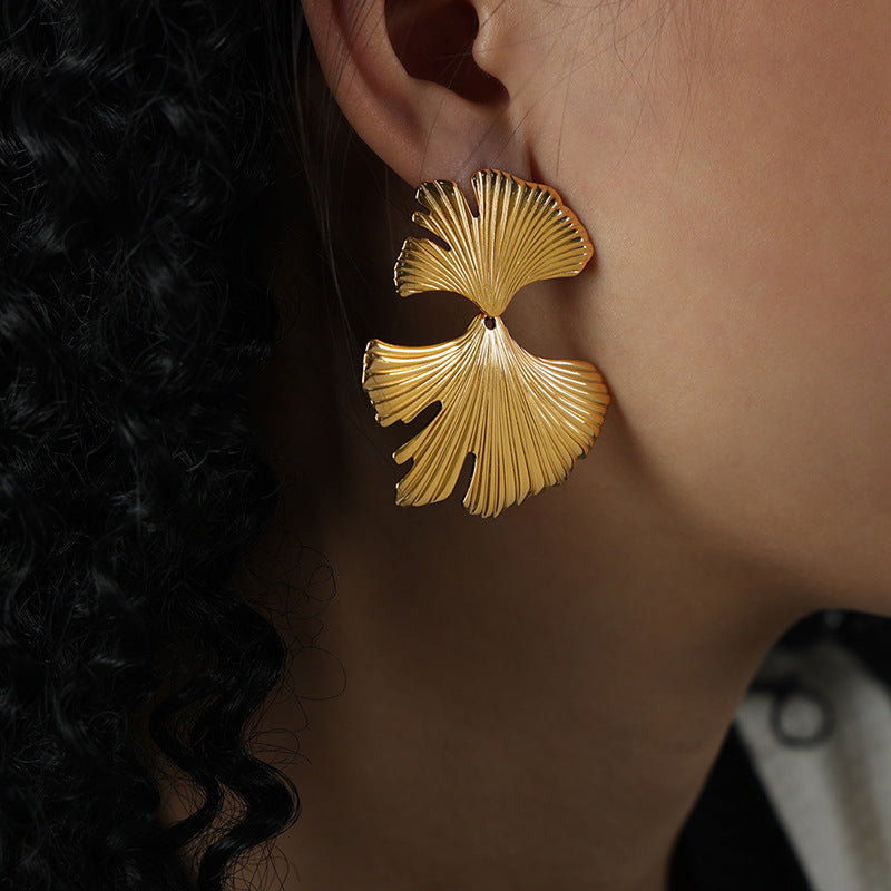 Retro Ginkgo Leaf Earrings for Women – Gold-Plated Titanium Steel, Plant-Inspired Jewelry