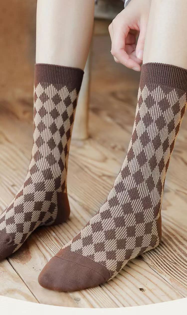 Pack of 6 Retro Mid-Tube Socks for Women