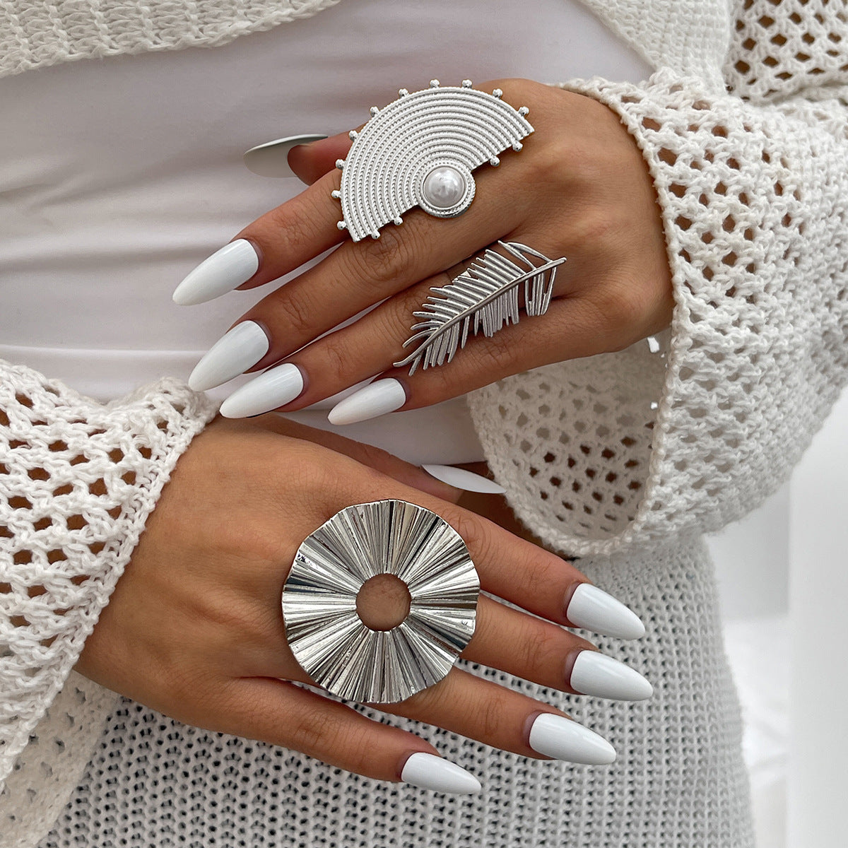 Vintage Feather Pearl Ring – Retro Geometric Alloy Statement Jewelry for Women