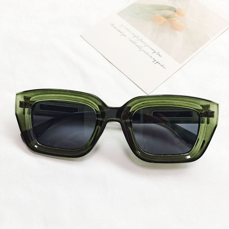 Women’s Cat Eye Sunglasses – Trendy Fashion Full-Frame Shades