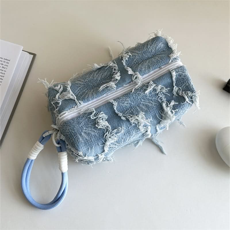 Plush Large-Capacity Makeup Bag – Cute Travel Cosmetic Organizer