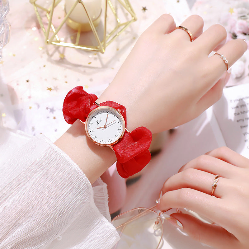 Women's Fashion Bracelet Watch – Fabric Strap Quartz Watch with Decorative Dial