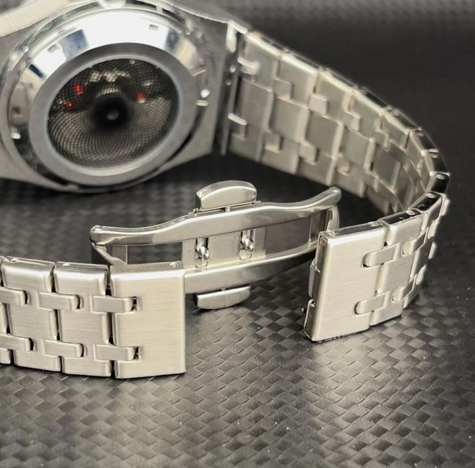 Men’s Luminous Octagon Dial Quartz Watch – Calendar Display