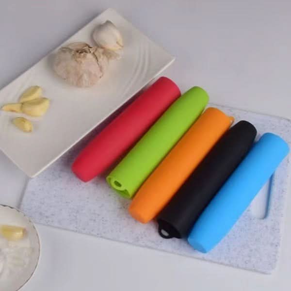 Garlic Peeling and Pressing Tools – Versatile Garlic Peelers (pack of 2)
