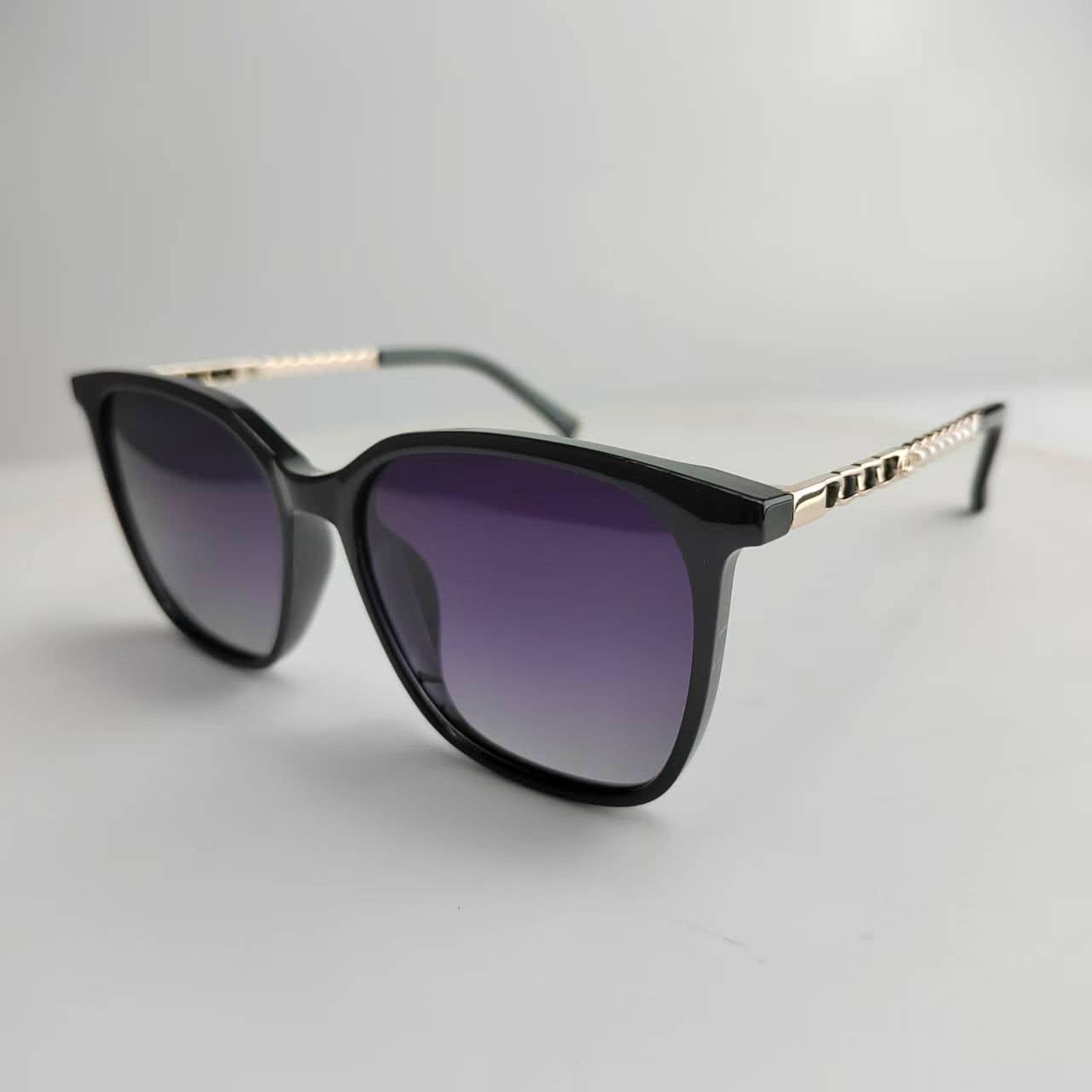 Premium Square Frame Sunglasses – Trendy UV Protection Shades for Women