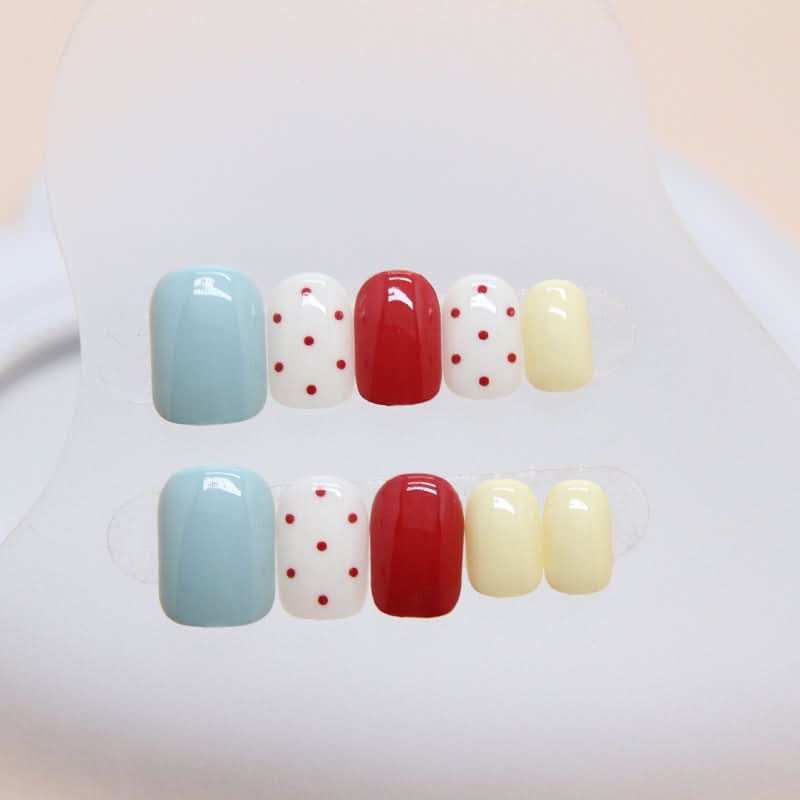 Cute Polka Dot Short Square Nail Pieces – Retro Nail Art Patches