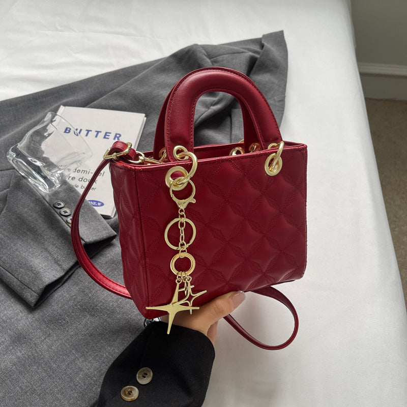Stylish Messenger Bag for Women – Small Shoulder Purse with Diana-Inspired Design
