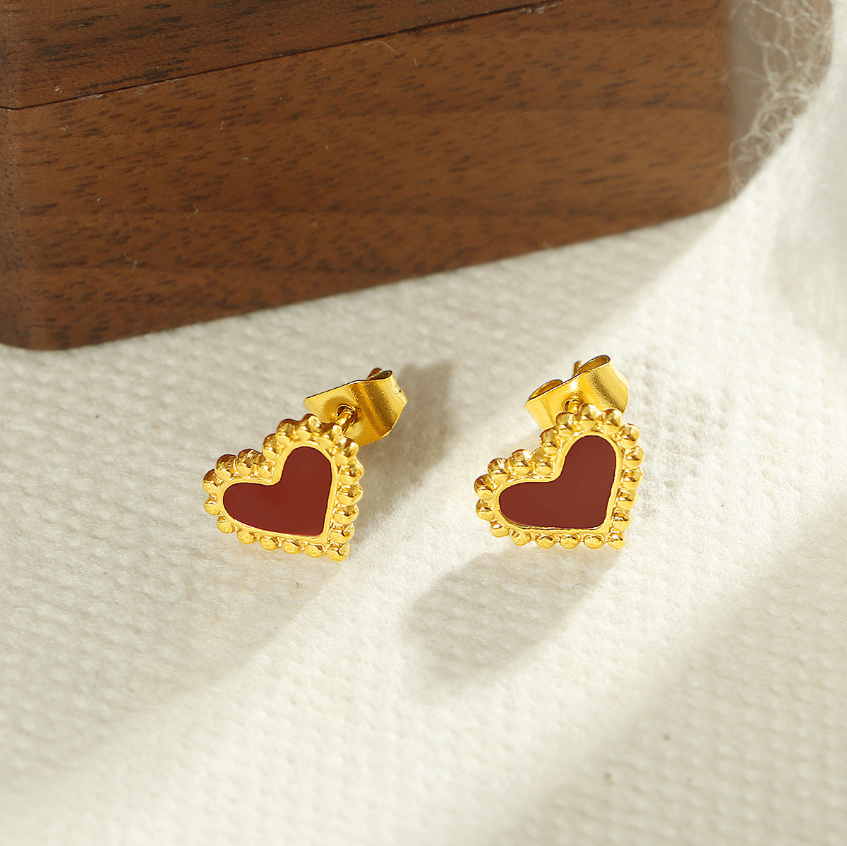 Retro Red Heart Drop Earrings – Titanium Steel Fashion Jewelry