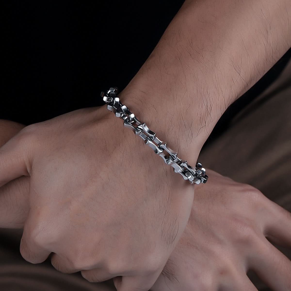 Men’s Titanium Steel Dragon Bone Bracelet – Handmade Chain
