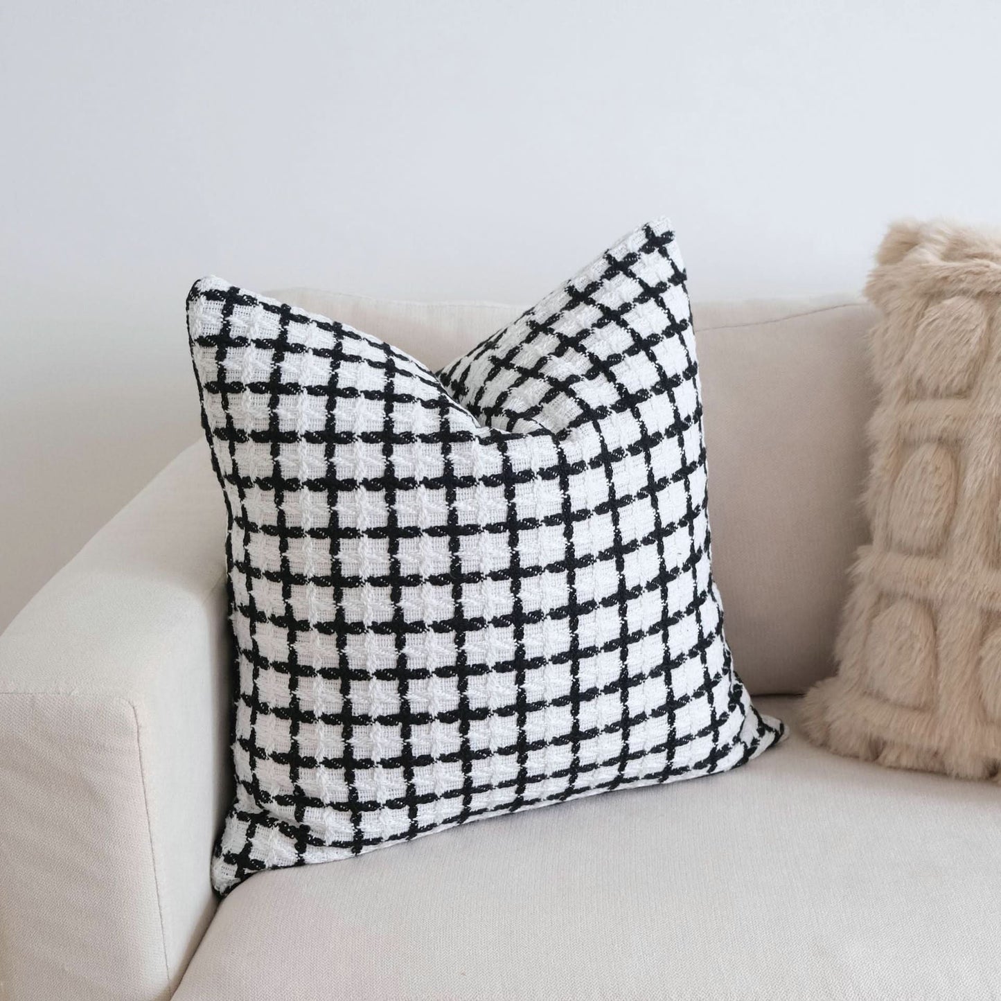 Lattice Pillow Cover – Modern Embroidered Cushion for Elegant Decor
