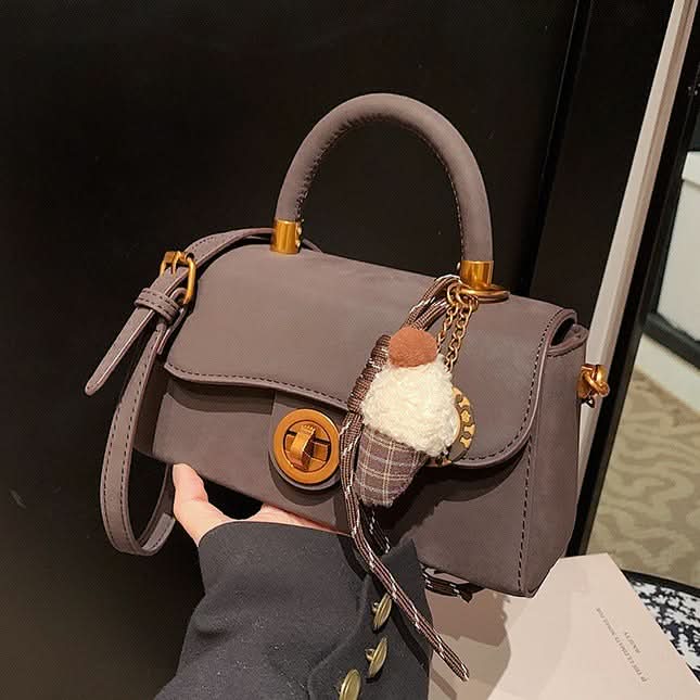 Retro PU Handbag for Women – Mid-Size Lock Messenger Bag with Keychain