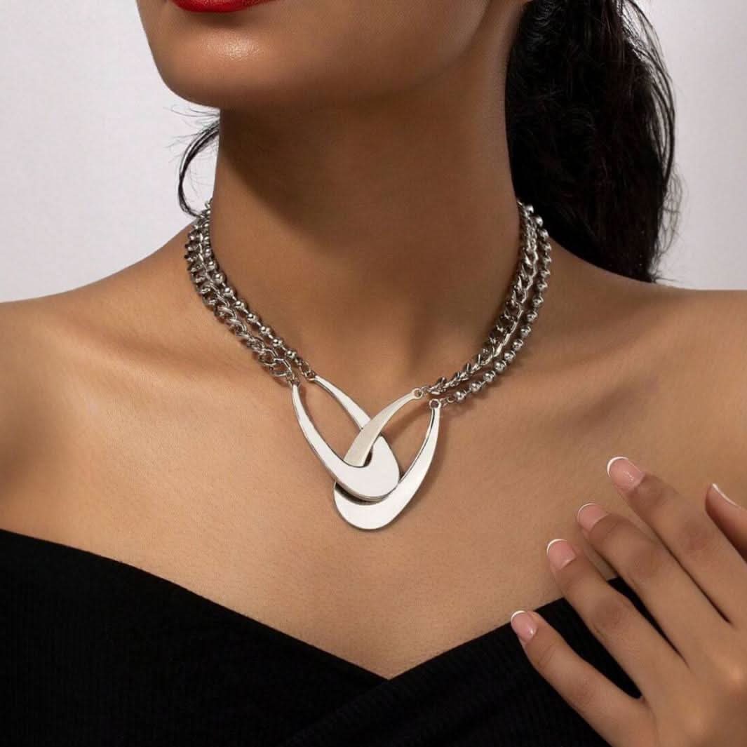 Silver Asymmetrical U-Shape Metal Clavicle Necklace