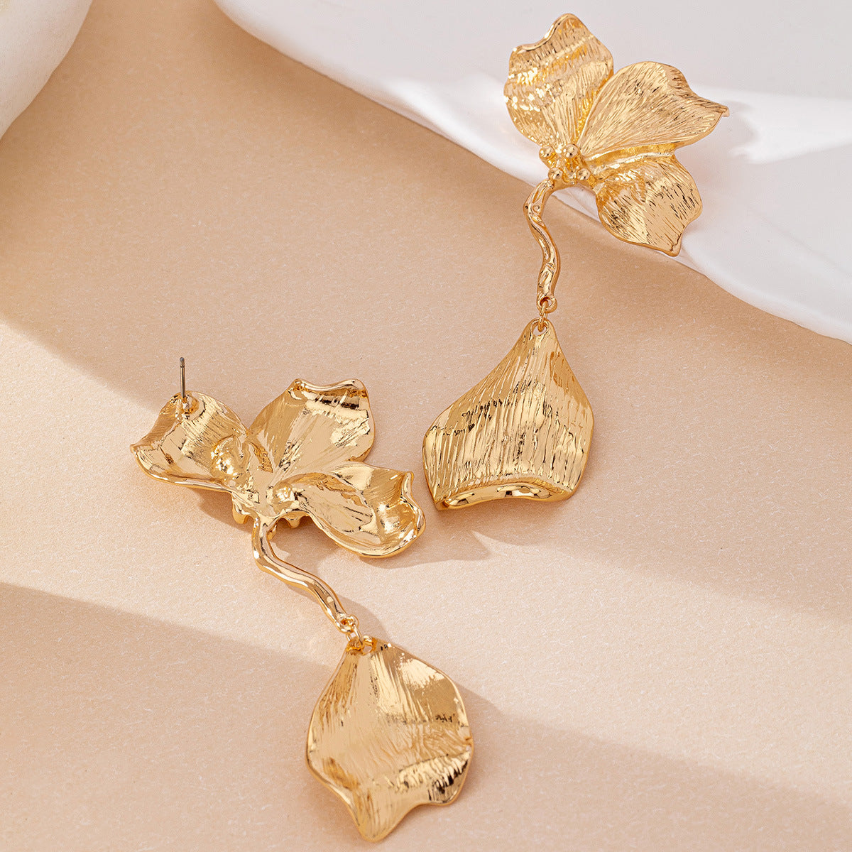 Oversized Leaf Earrings for Women – Alloy Floral Long Statement Jewelry