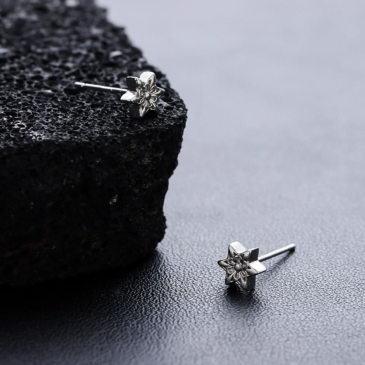 Men’s Six-Pointed Star Earrings - Geometric Hexagram Studs