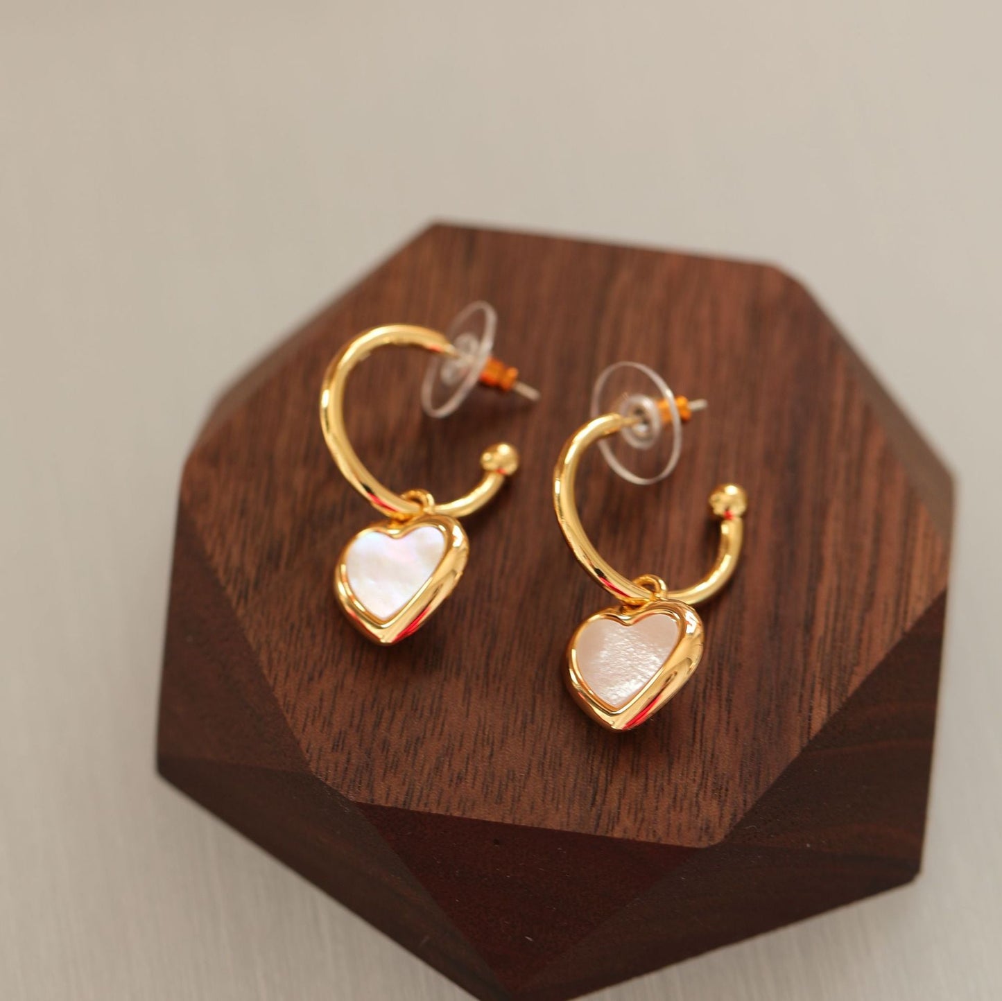 Mother-of-Pearl Heart Earrings – French Retro Brass Jewelry