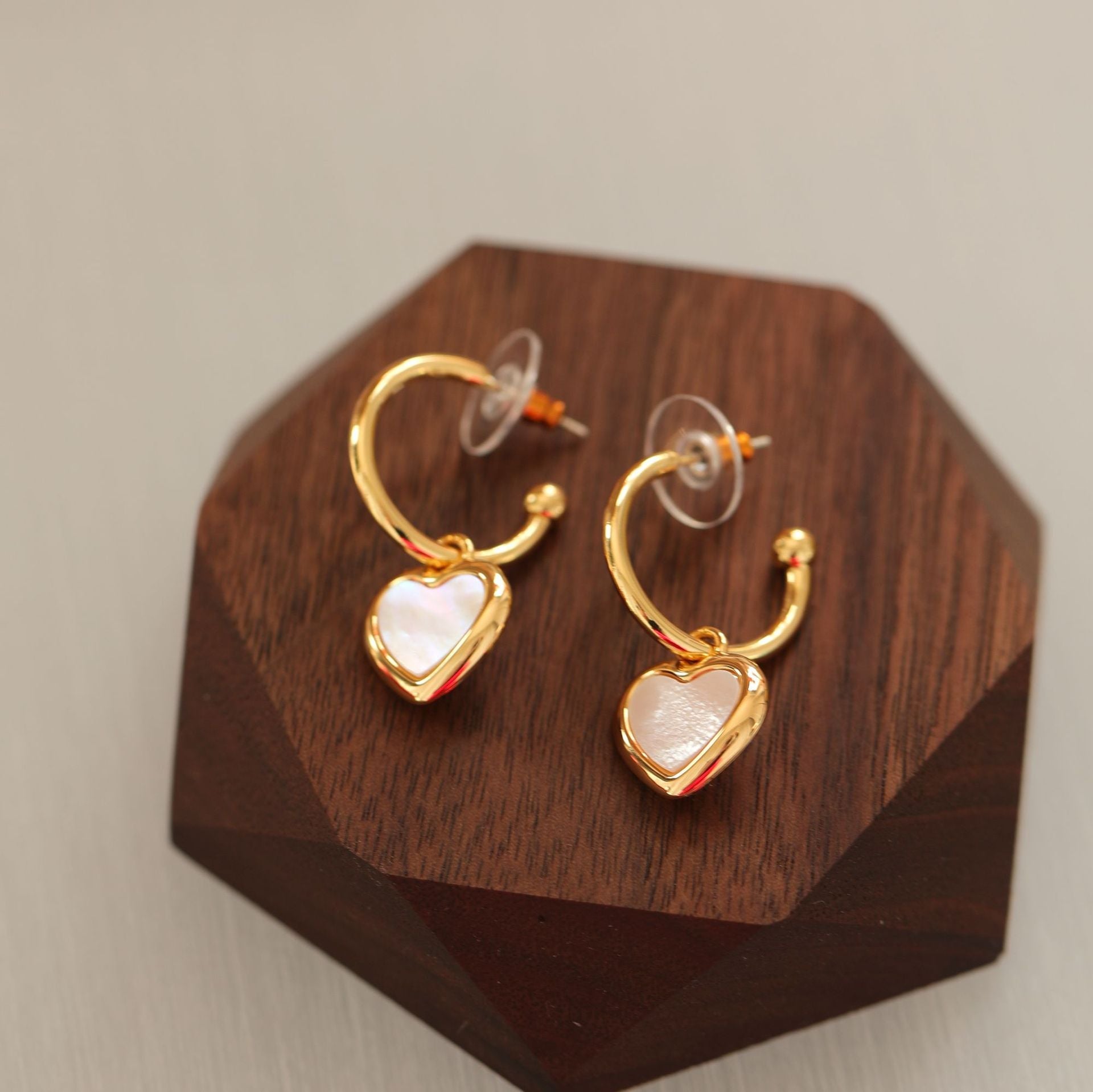 Mother-of-Pearl Heart Earrings – French Retro Brass Jewelry