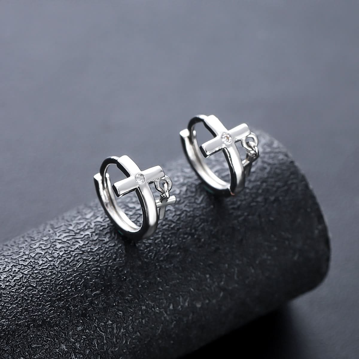 Men’s Trendy Double Cross Earrings – Stylish & Versatile Design