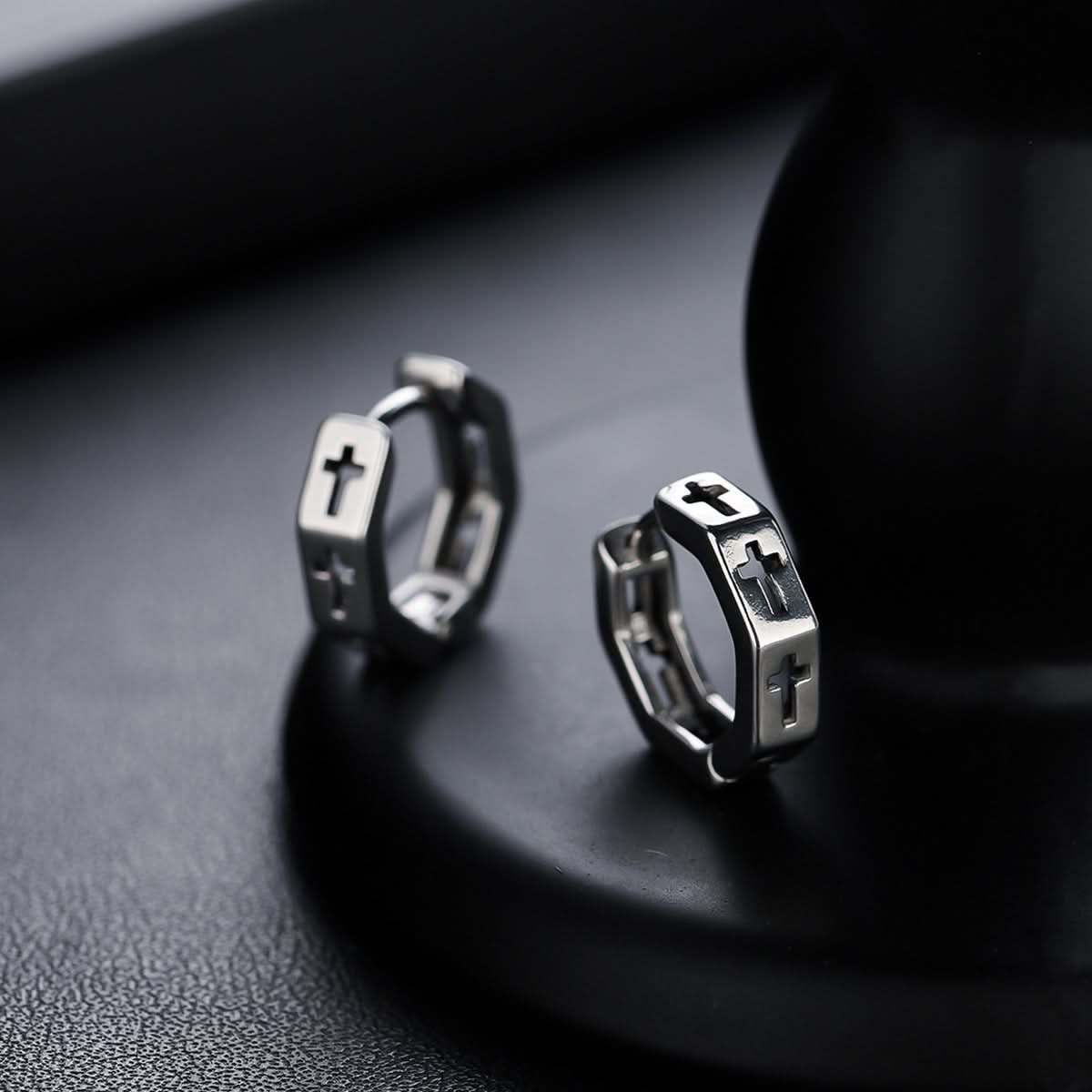 Men’s Trendy Hollow Cross Earrings – Minimalist Jewelry