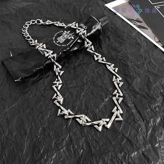 Men’s Z Letter Pendant Necklace – Silver Thorn Design