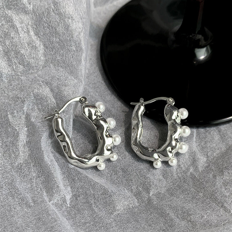 Bold Luxe Pearl Accent U-Shaped Earrings – Fashion Statement Jewelry for Women
