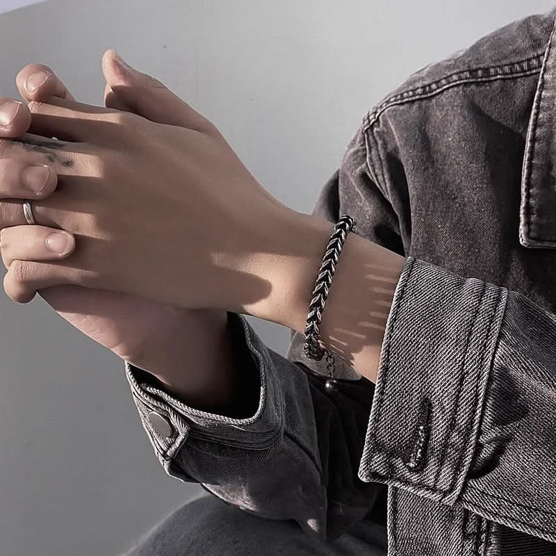 Men’s Retro Titanium Steel Cuban Bracelet – Minimalist Statement Jewelry
