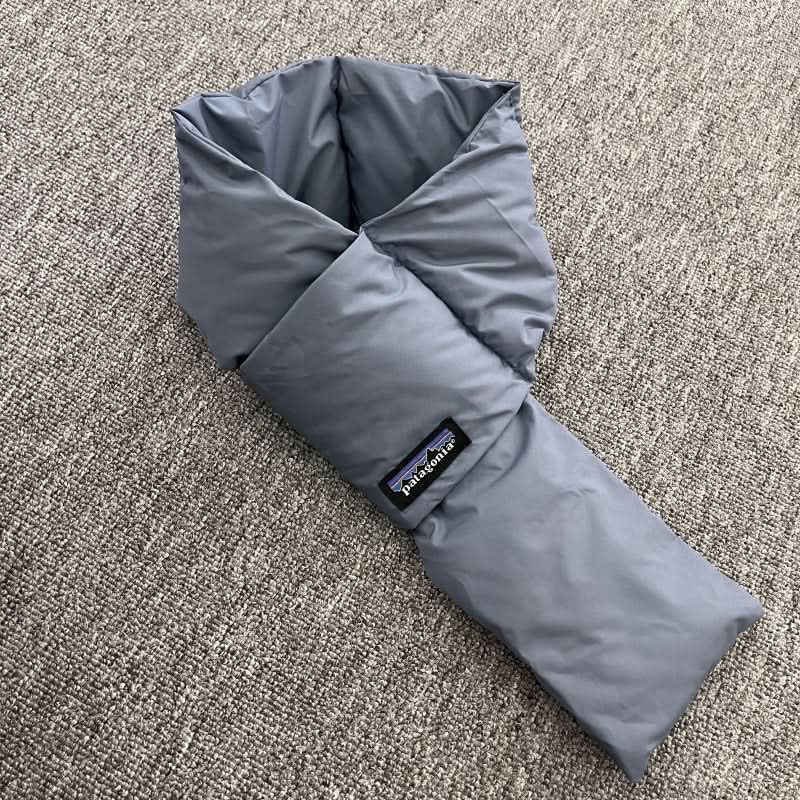 Unisex Lightweight Down Neck Scarf – Warm & Retro