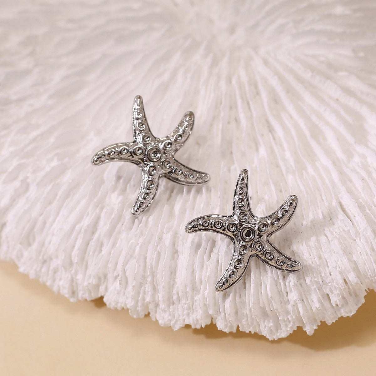 Cute Starfish Earrings for Women – Alloy Beach Vacation Fashion Jewelry