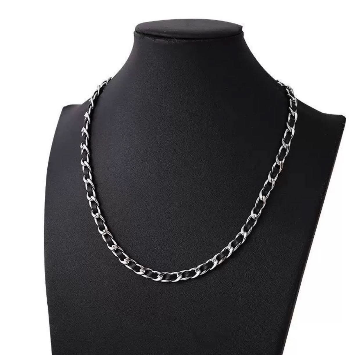 Men’s Minimalist Black Titanium Steel Necklace – Trendy Chain