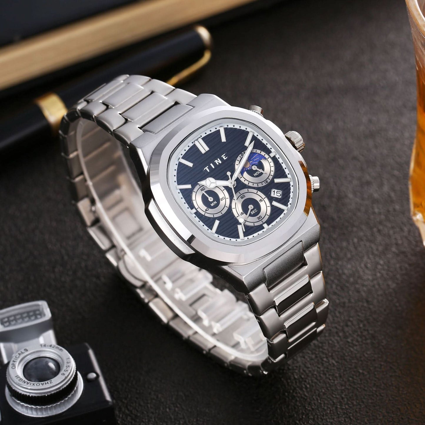 Men's Octagonal Moon Face Quartz Watch – Chronograph, Luminous Dial