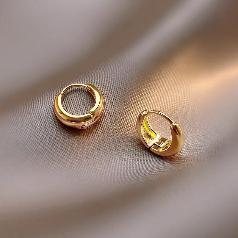 Retro Teardrop Earrings for Women – Gold Titanium Steel French Style Jewelry