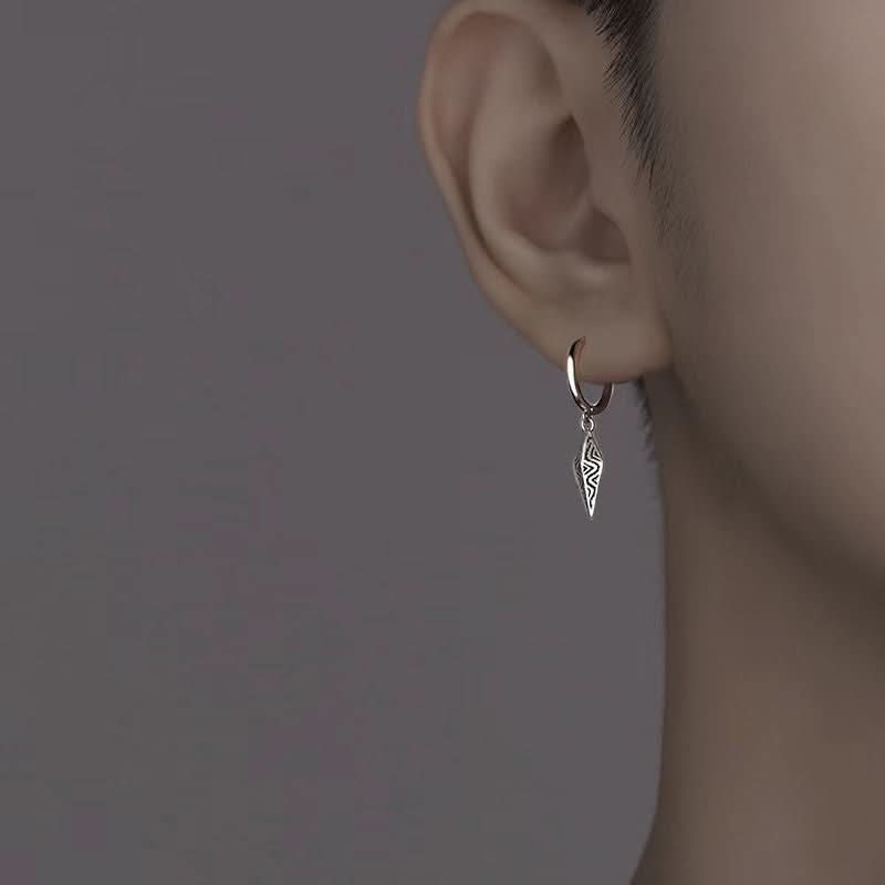 Men’s Retro Textured Cone Pendant Earrings – Hip-Hop Style