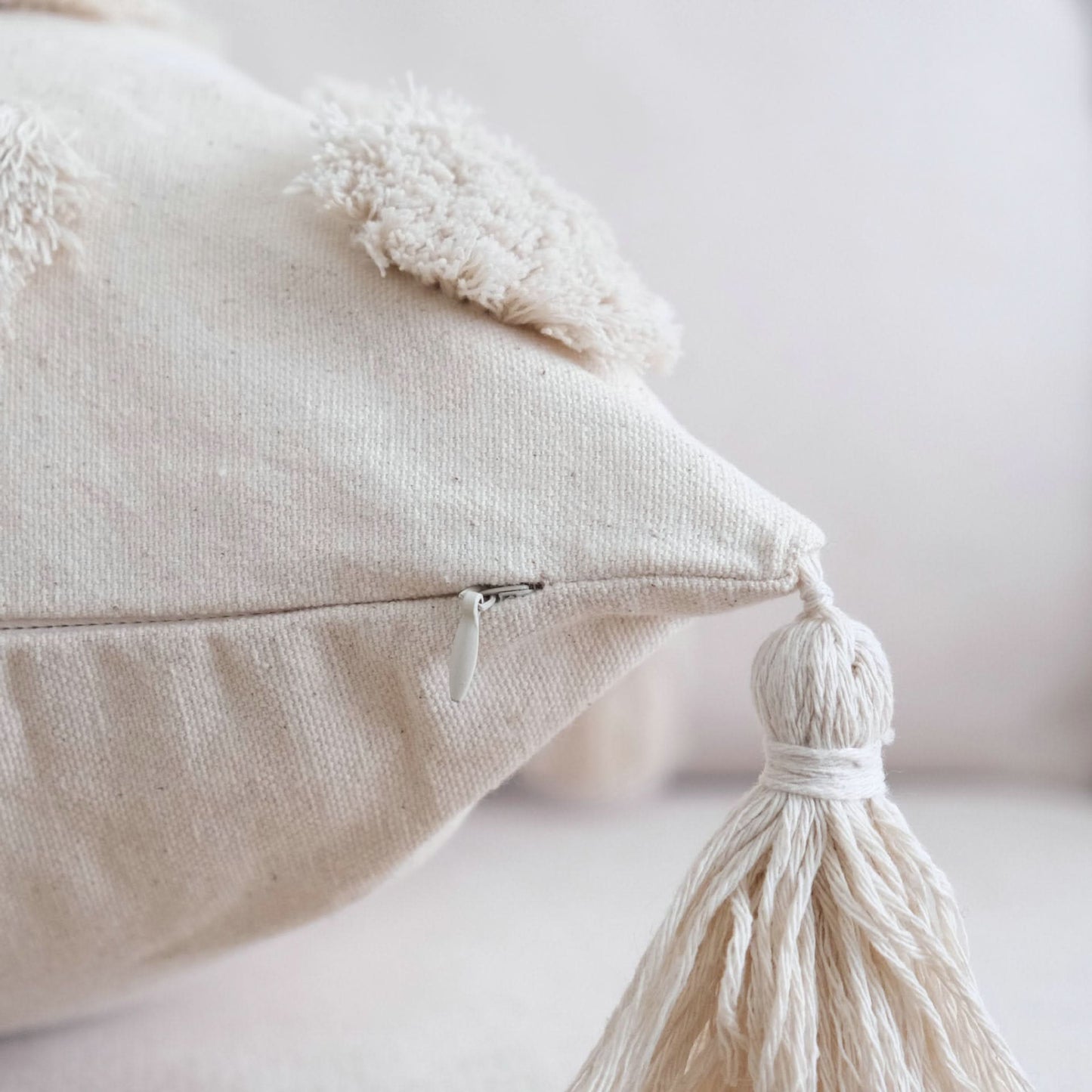 Tufted Cotton and Linen Pillow - Tassel Decorative Cushion Cover