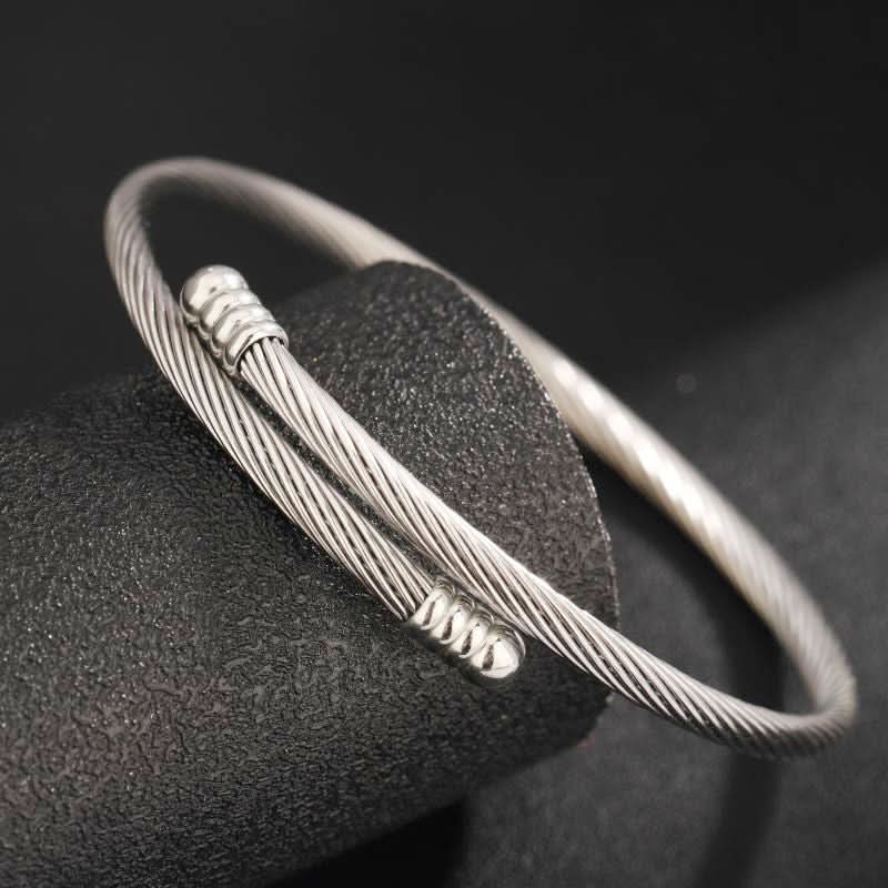 Adjustable Stylish Geometric Spiral Design for Unisex