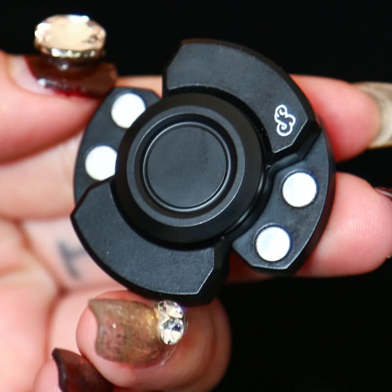 Premium Zinc Alloy Fidget Spinner – EDC Decompression Toy