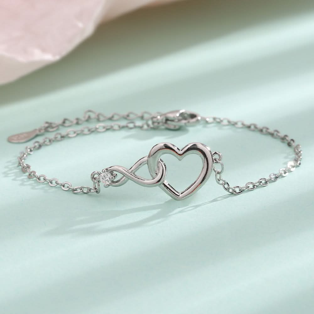 1 pc. Diamond-Studded Heart-Shaped Infinite Love Bracelet