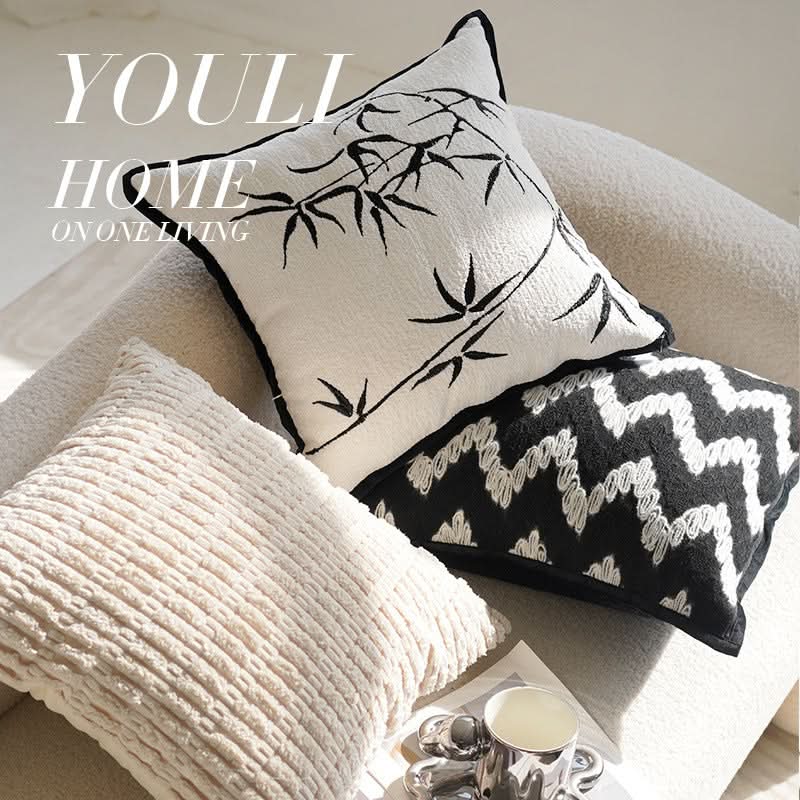 Black Light Luxury Vintage Embroidered Pillowcase