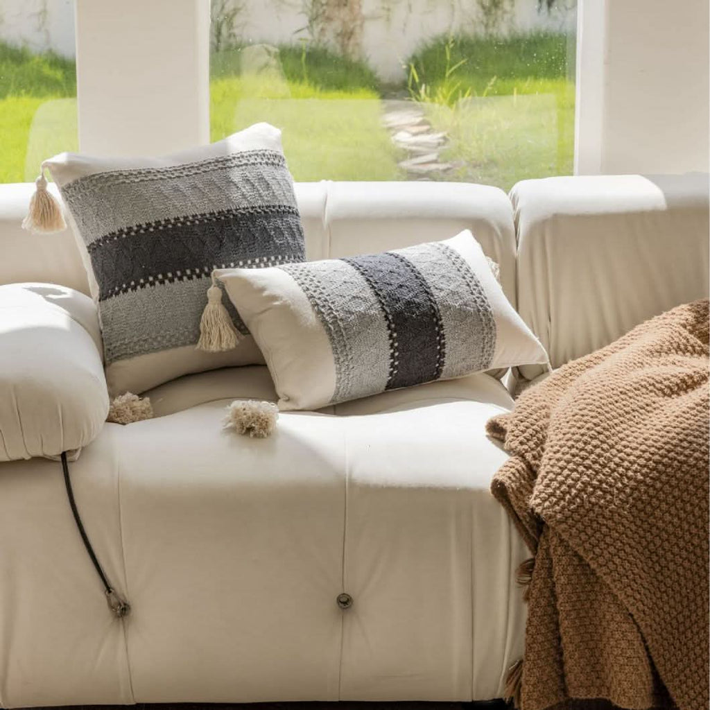 Yiman Qiyun Multi-Color Jacquard Sofa Pillow