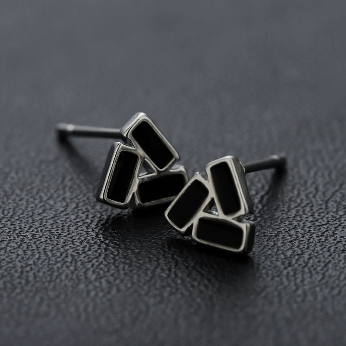 Men's Black Triangle Stud Earrings – Geometric Hip-Hop Jewelry